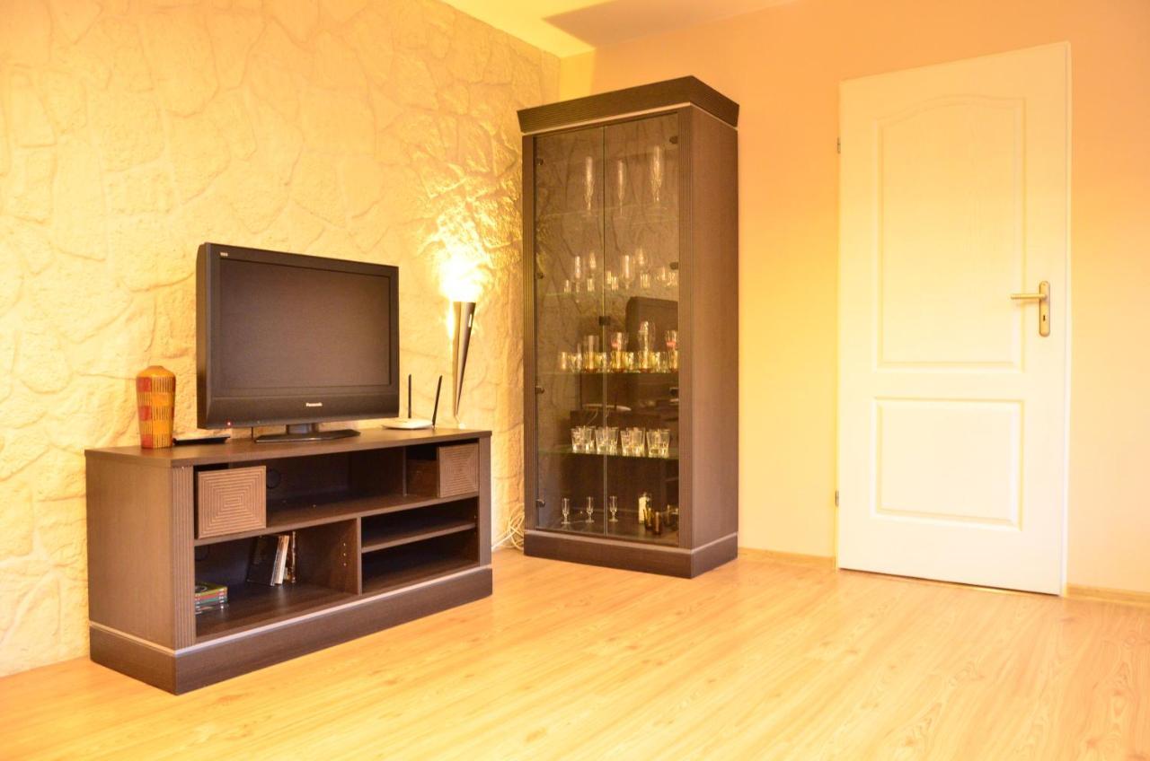 Cozy Apartment By The Old Town Danzig Exterior foto