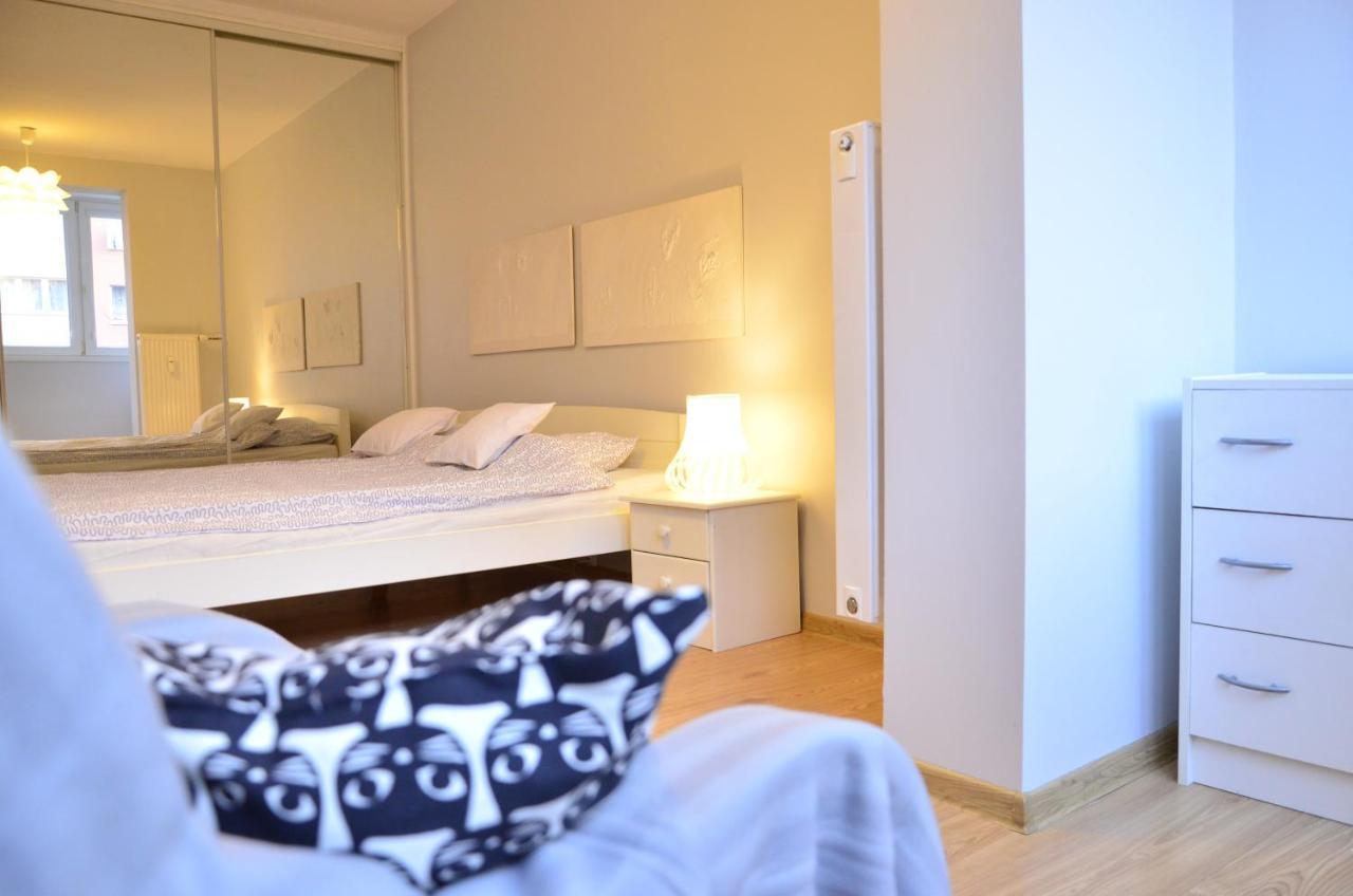 Cozy Apartment By The Old Town Danzig Exterior foto